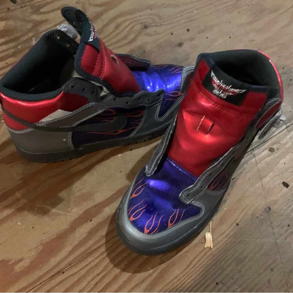 Rare Nike Shoes - Picture 5 of 5